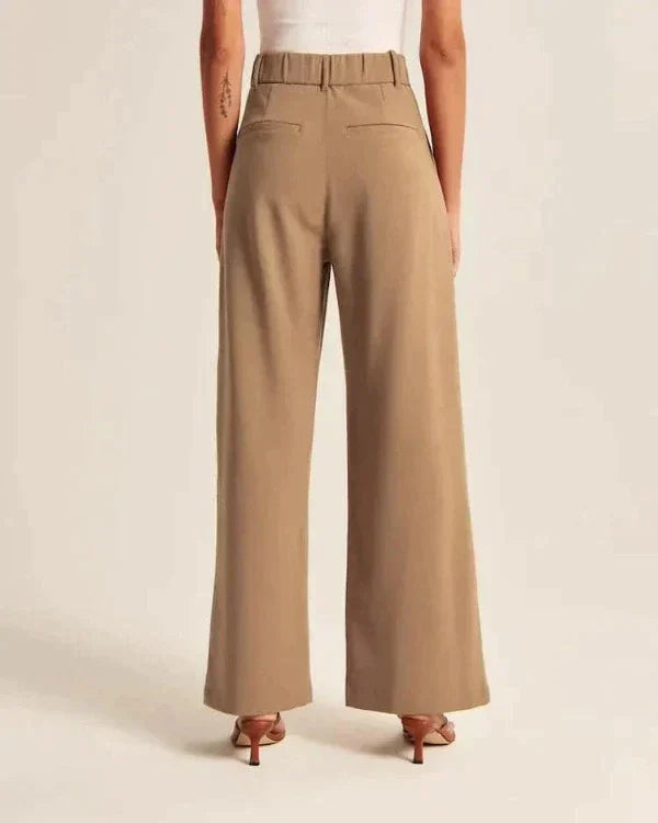 Amora's Pantalones Casuales