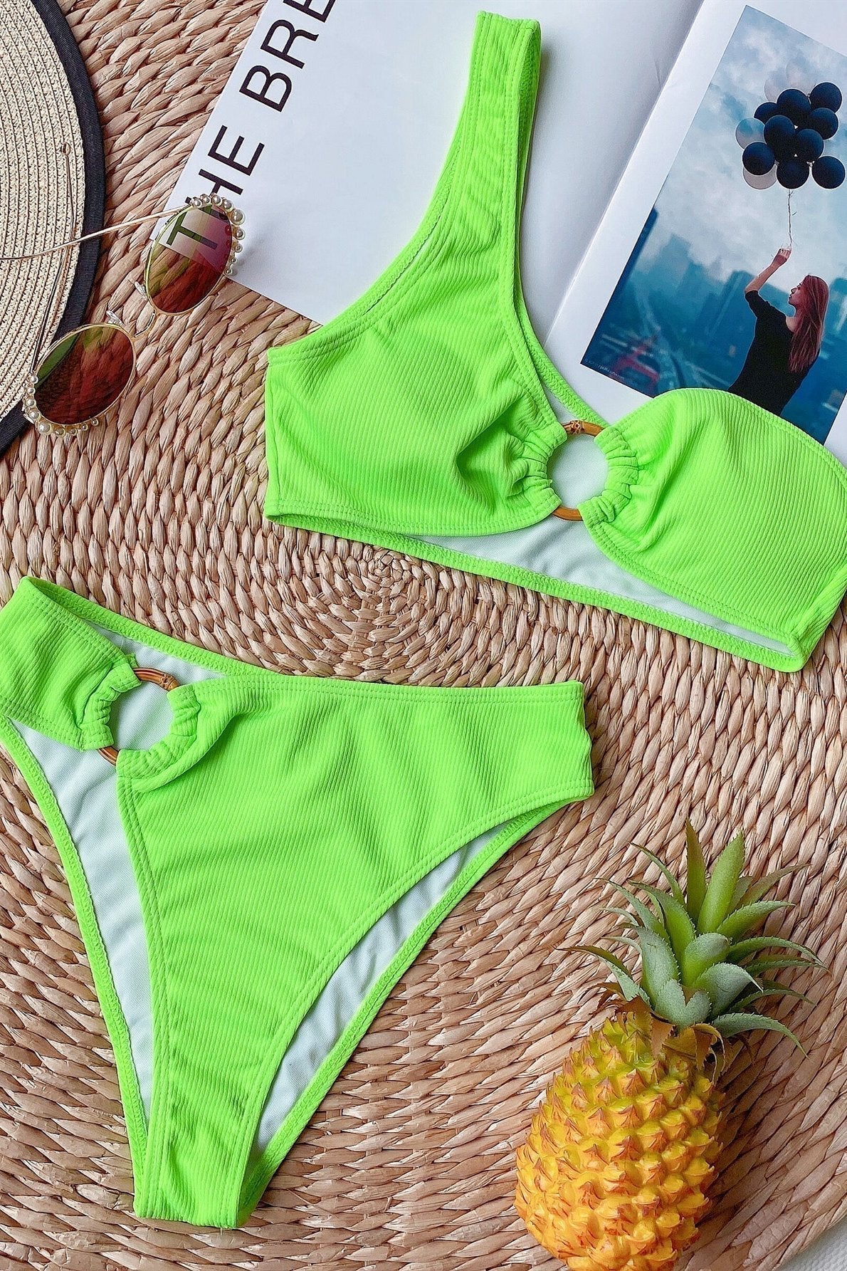 Bikini A Un Hombro Cintura Alta