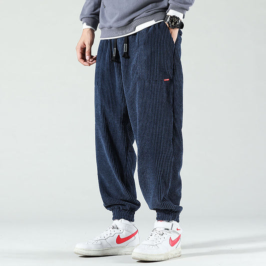 Colin - Los pantalones elegantes y únicos hechos de pana
