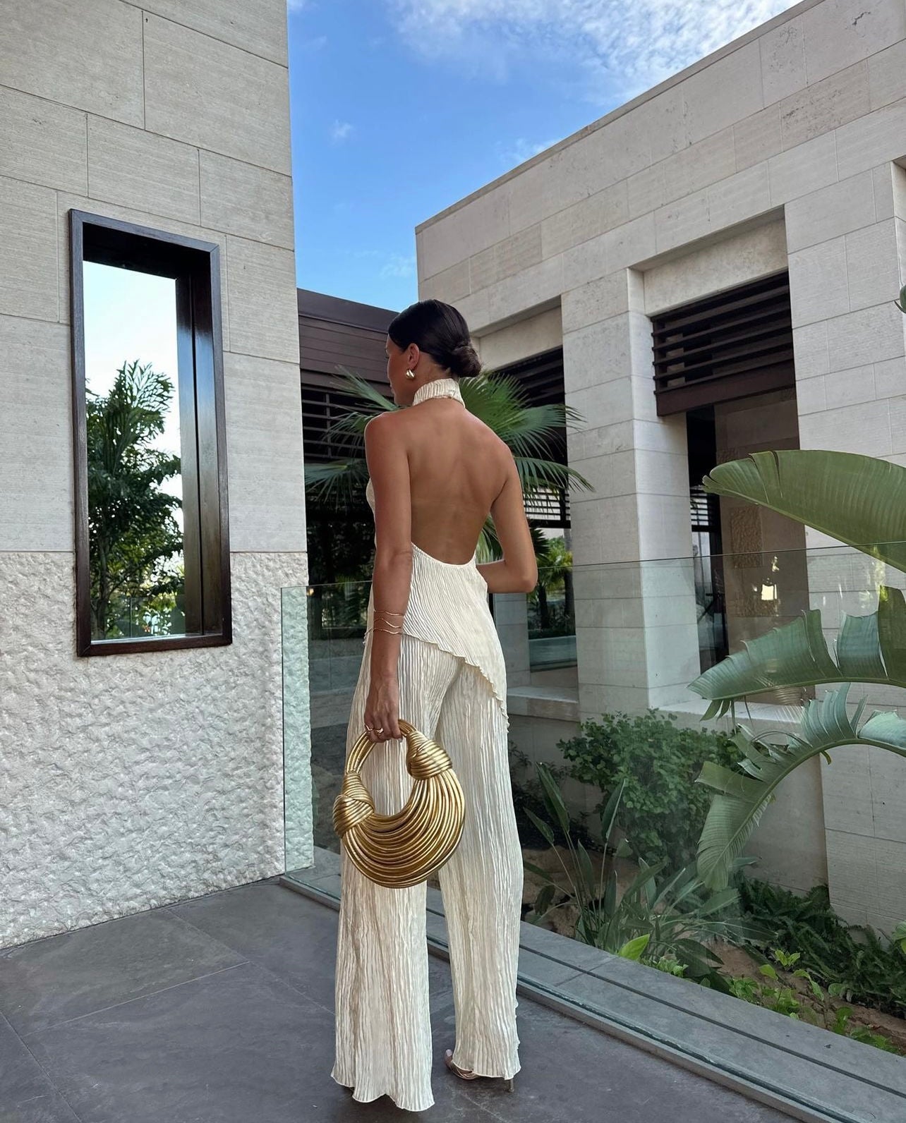 Estrella | Conjunto De Top Halter con Espalda Abierta y Pantalón De Corte Amplio